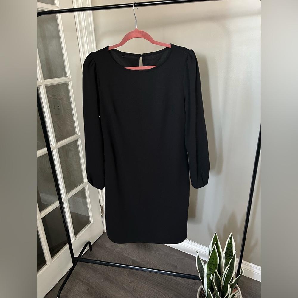 Women’s black longsleeved shift dress (L)